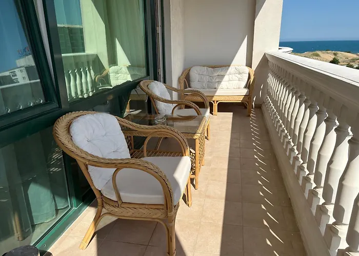 Miramar Palace 615s סאני ביץ'