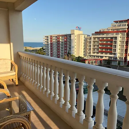 Lägenhet Miramar Palace 615s *